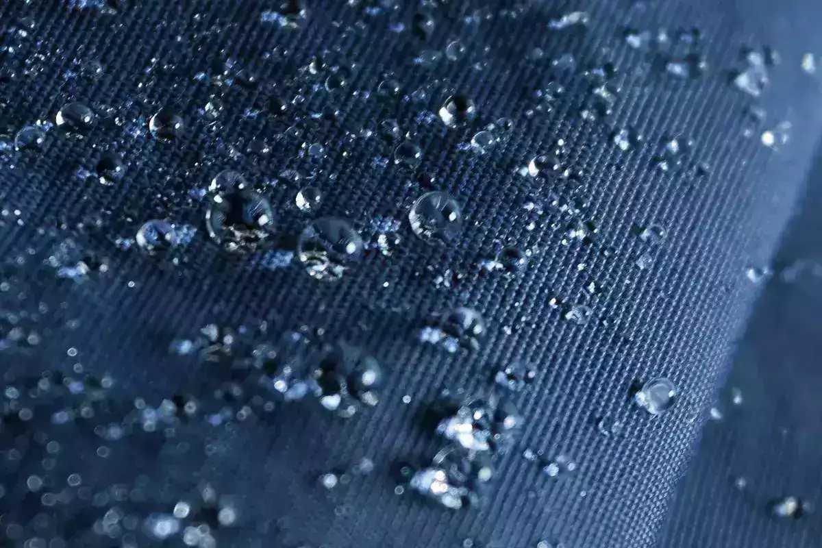 Как правильно ухаживать за одеждой из мембраны? Как правильно ухаживать за одеждой из мембраны?