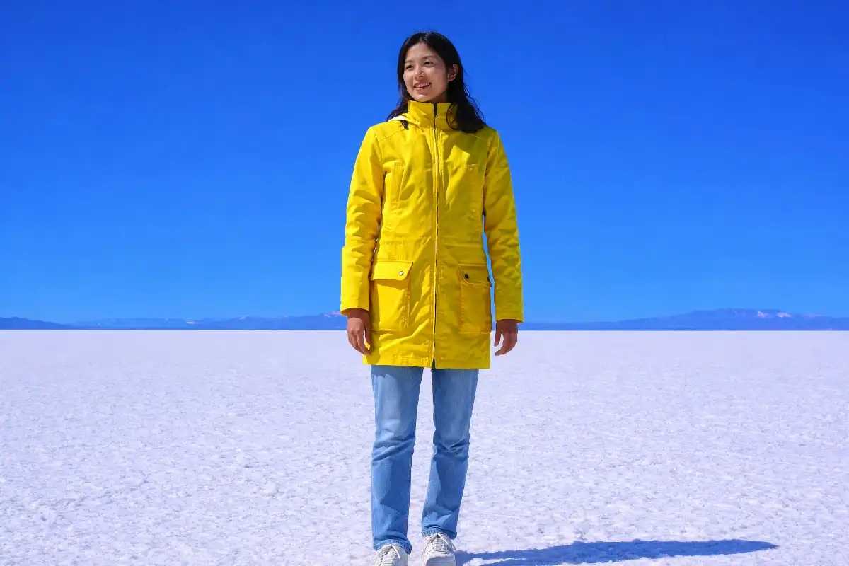 Летние парки: практичная верхняя одежда для прохладной погоды Летние парки: практичная верхняя одежда для прохладной погоды