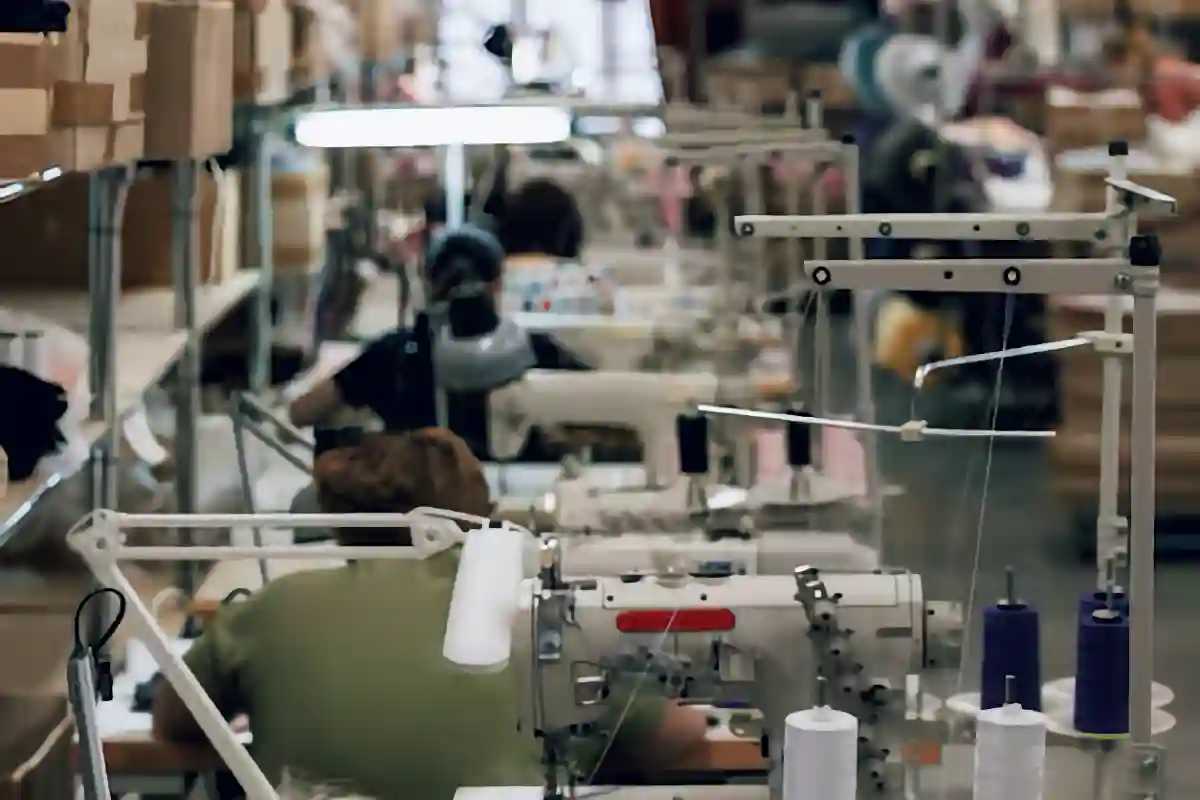 Итоги 2025 года в лёгкой промышленности: переходный период и новые точки роста Итоги 2025 года в лёгкой промышленности: переходный период и новые точки роста